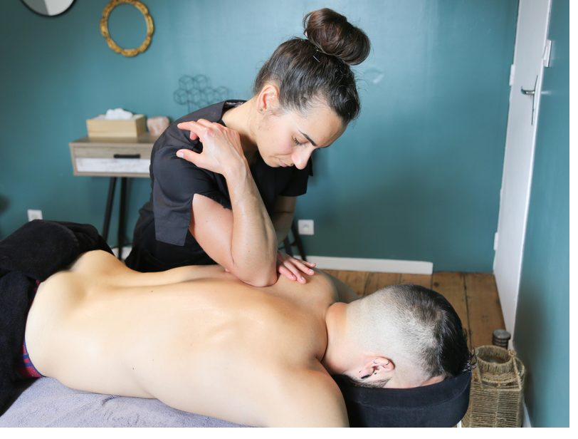 Massage Deep Sportif : travail profond du dos au coude