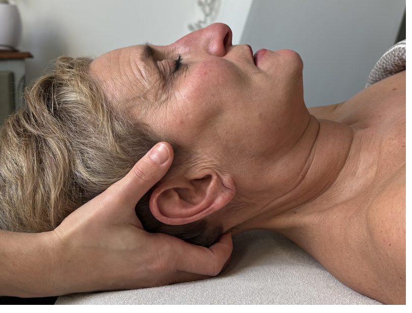 Soin visage complet Renai-Sens : nuque et visage